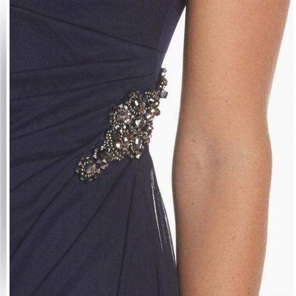 NWT Alex Embellished Cold Shoulder Column Evening Gown 132902 size 16 - Picture 6 of 9